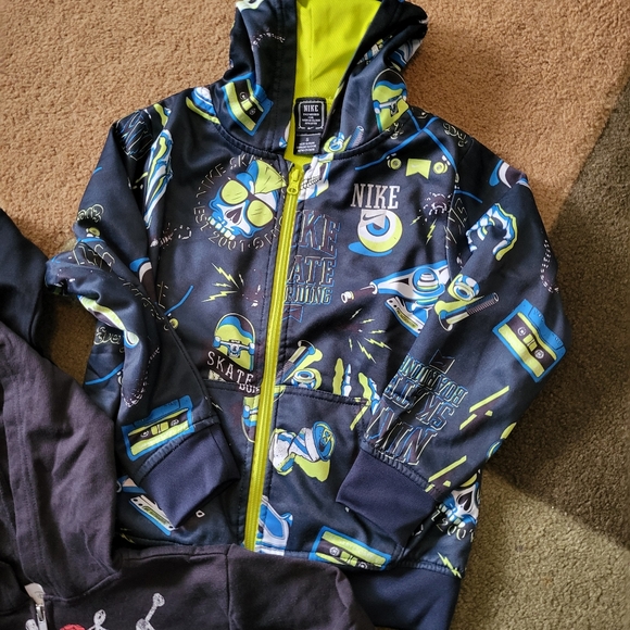 Boys sweater and hoodies size small s - Picture 3 of 4